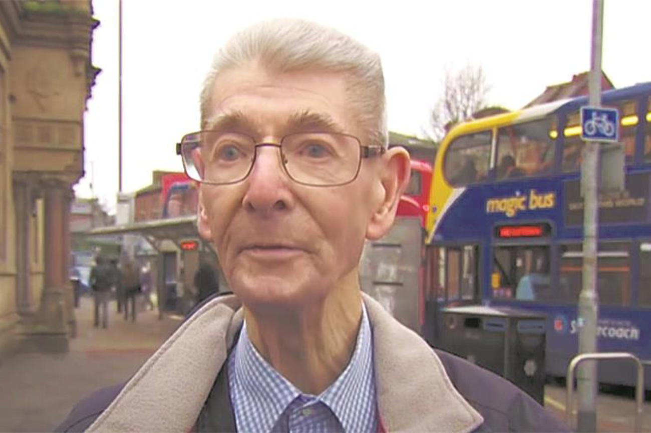 Der 90-jährige Derek Taylor hat neue Freunde gefunden. (www.bbc.com)