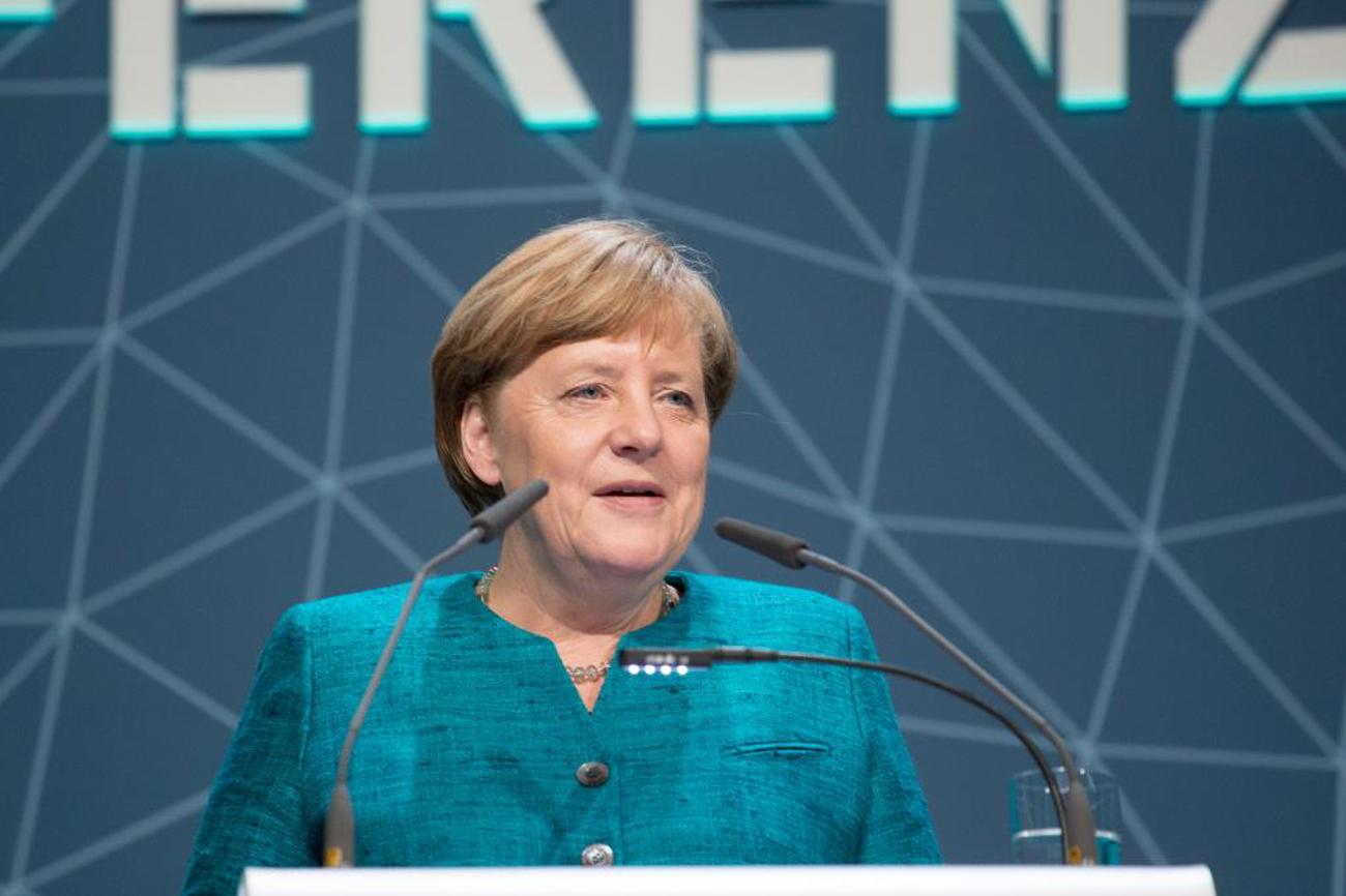 Angela Merkel, Physikerin, Pfarrerstochter und seit 12 Jahren deutsche Bundeskanzlerin.