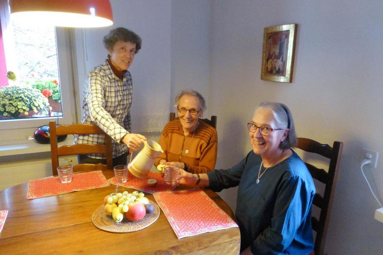 Zusammen alt werden: Margrit Schmid, Ruth Sutter und Ann-Kathrin Kachel (v.l.).