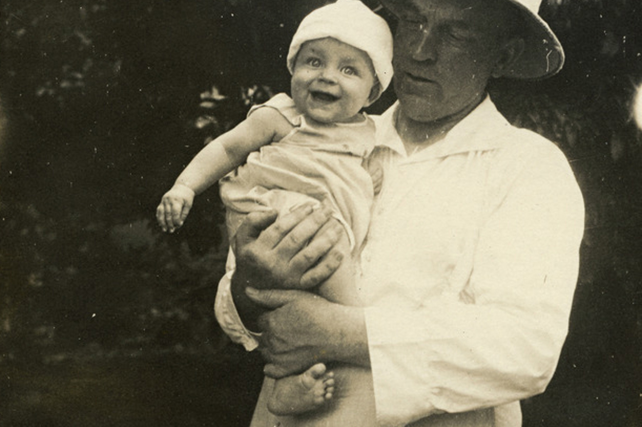 Missionar Geisslinger mit Sohn Waldemar in China. | Archiv der Basler Mission/zvg