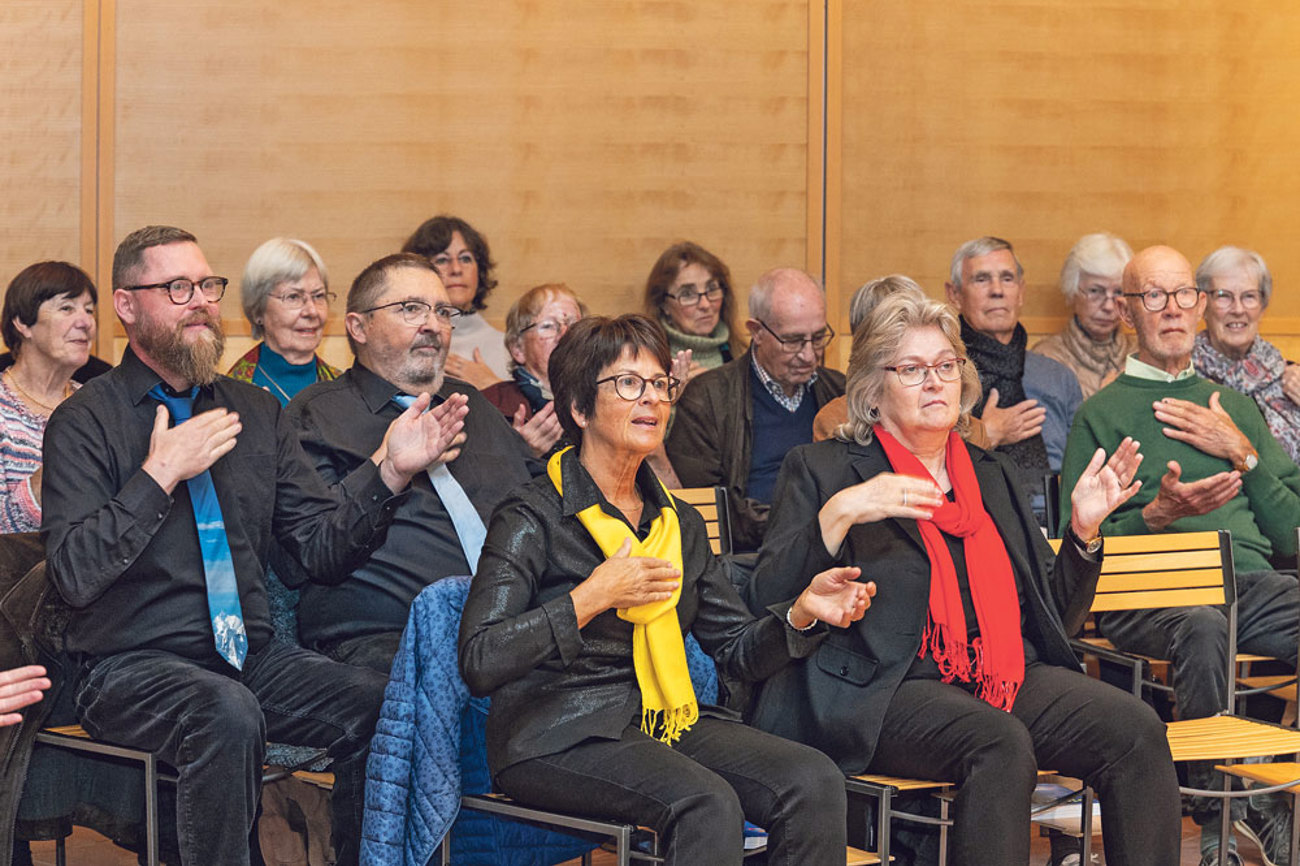 Reformationssonntag innovativer Art: Body Percussion während des Gottesdienstes in Hünenberg.