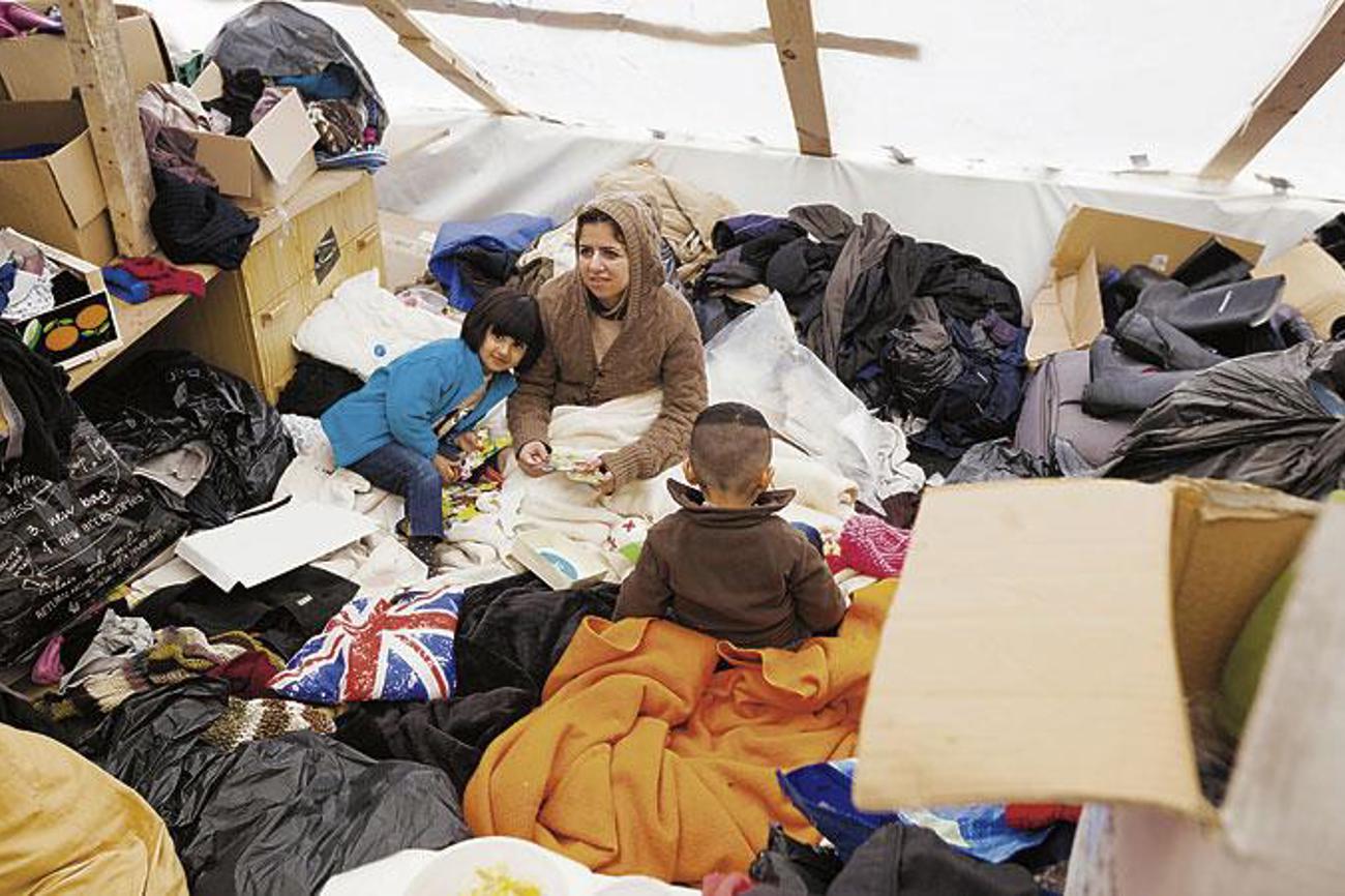 Eindrücke aus dem Flüchtlingslager bei  Dunkerque, wo «Rastplatz» sein Zelt aufschlug.