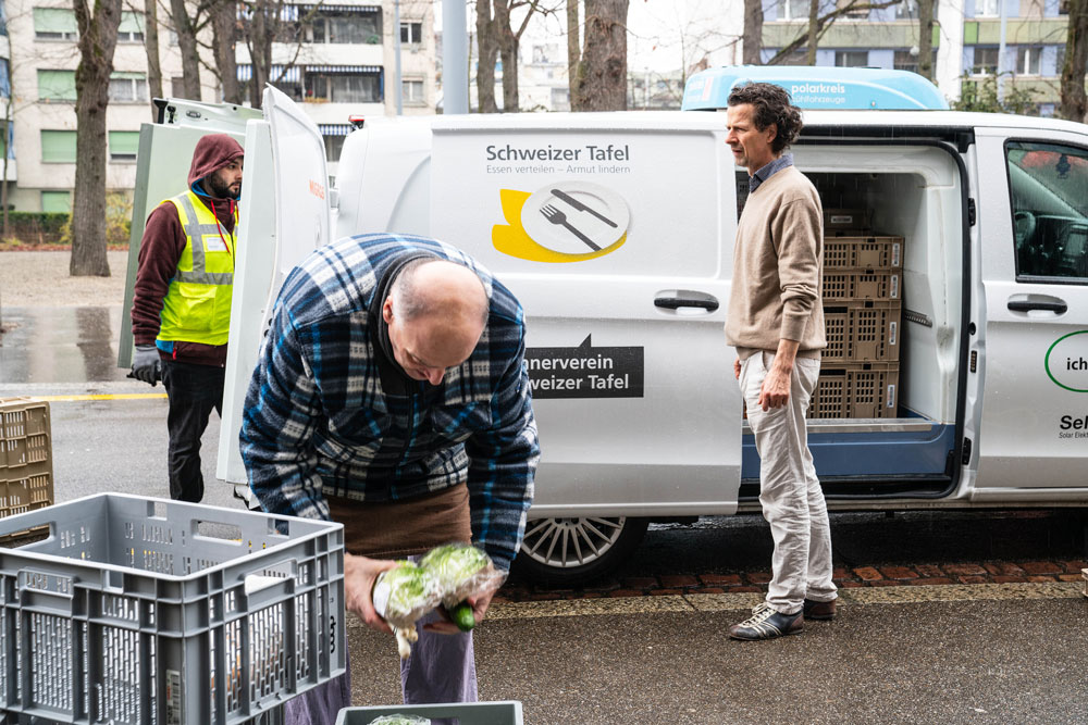 Die Tafel Basel bringt die Lebensmittel …